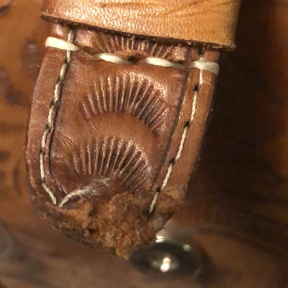 Vintage Force Ten Tooled Leather Purse- 741 $45 or $40 w/offer - Picture 5 of 6